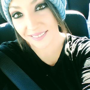 Meet your Posher, Azzie